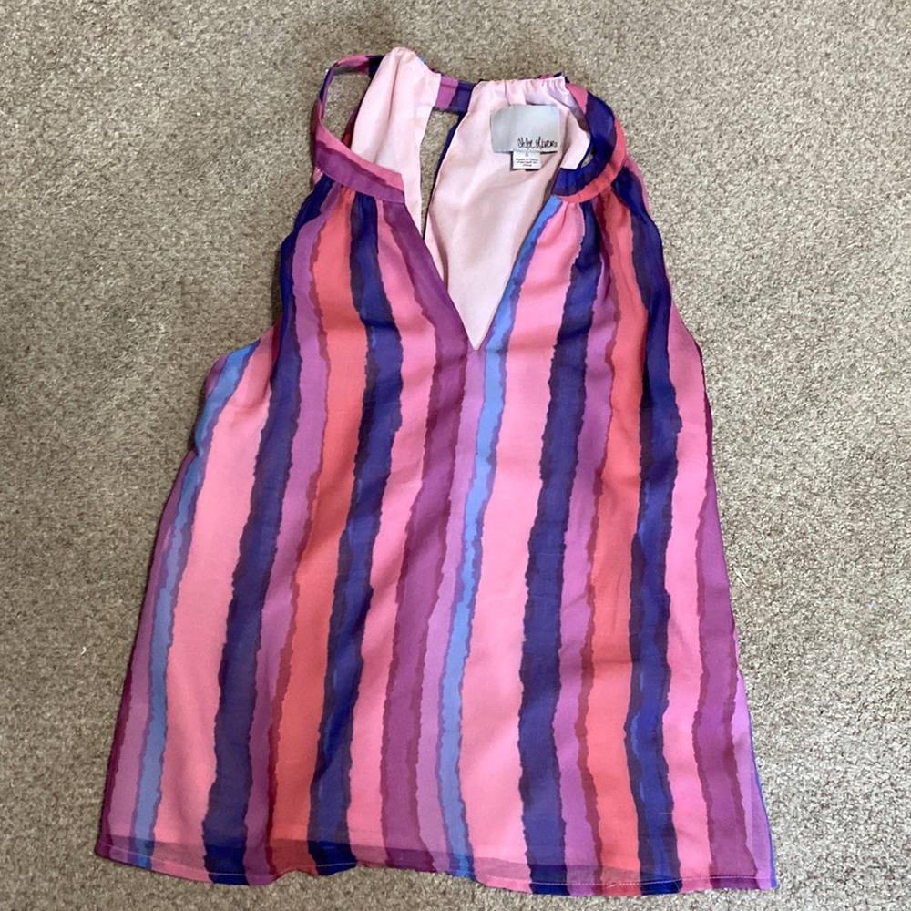 🐇☀️💗Halter style top with keyhole back